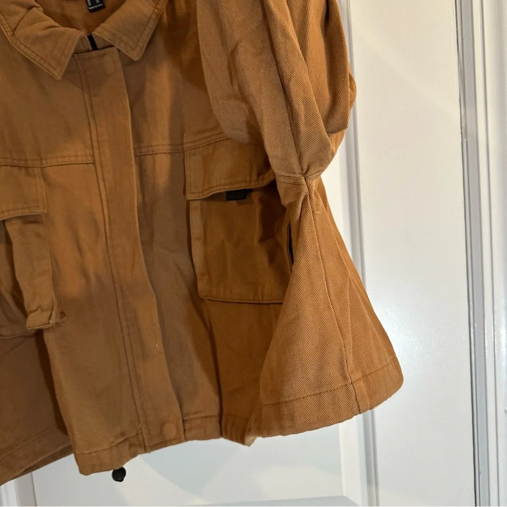 Forever 21 Plus Cropped Jacket in Tan Canvas - Picture 6 of 12